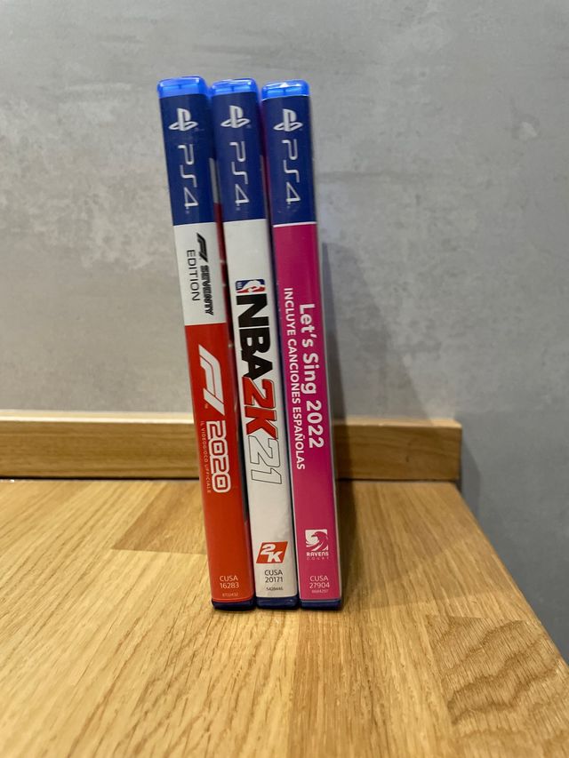 3 videojuegos PS4: NBA 2K21, F1 2020, Let's Sing 2