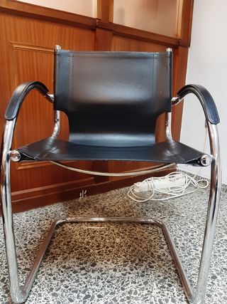 3 Sillas oficina vintage negras