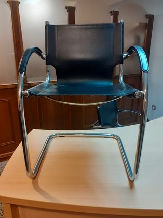 3 Sillas oficina vintage negras