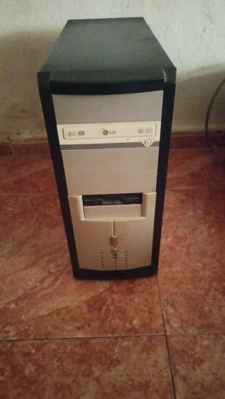 Torre Pentium 4 - PC de sobremesa