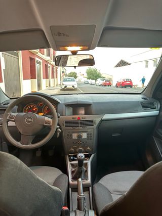 Opel Astra 2005