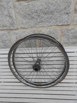 Ruedas carretera MAVIC 