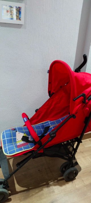 Cochecito Chicco bebé rojo - Plegable