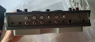 Mesa mezclas Hercules DJ Console MK2