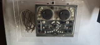 Mesa mezclas Hercules DJ Console MK2
