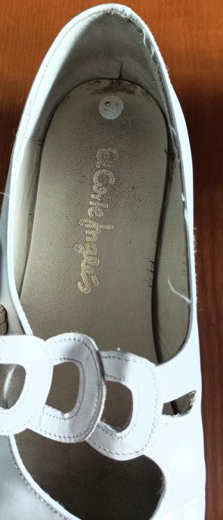 71-Zapatos niña blancos
