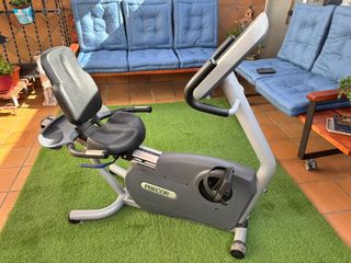 Bicicleta estática reclinada Precor USA