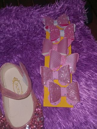 Accesorios niña: zapatos y diademas rosa