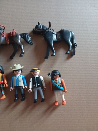 Lote de muñecos y caballos del oeste de Playmobil 