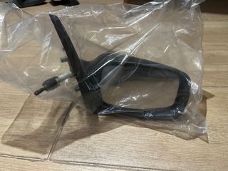 Retrovisor Ford Focus Izquierdo. NUEVO