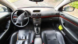 Toyota Avensis 2003