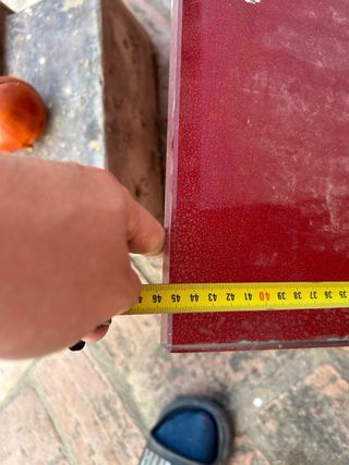 Lavabo rojo de cristal