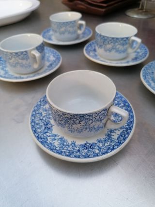Juego 5 tazas porcelana azul y blanco