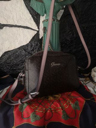 Bolso AUTÉNTICO bandolera Guess