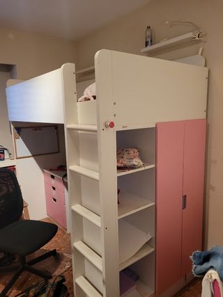 Cama alta infantil con escritorio