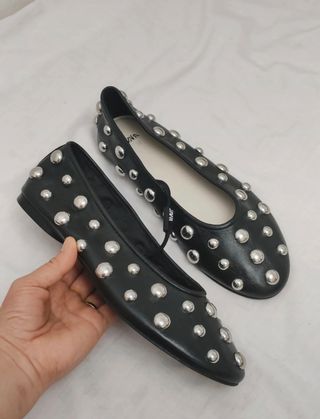 Bailarinas ZARA 36 - negras c/tachuelas