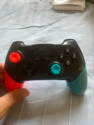Nintendo Switch: funda + 2 mandos