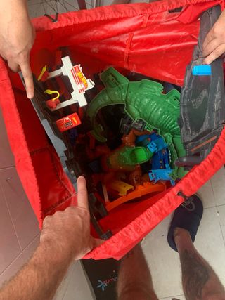 Hot Wheels: Pistas y accesorios.
4 pistas.