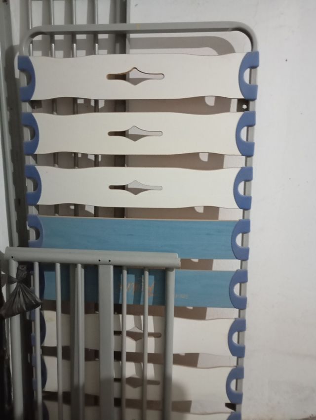 Cama aluminio gris-azul