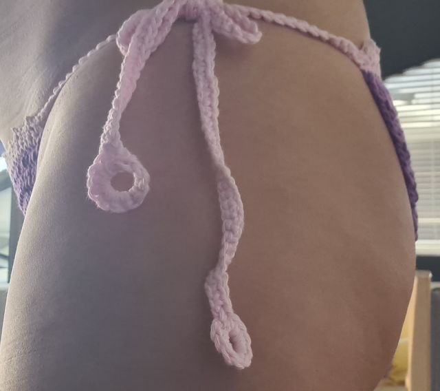 Top crochet rosa violeta y braguita a juego 