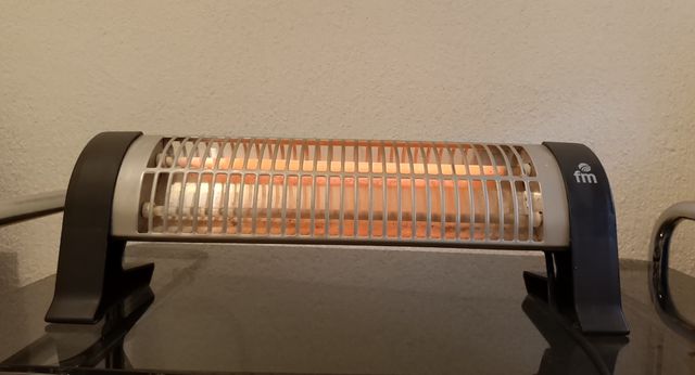 Stufa al quarzo FM 2303C