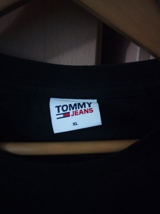 Camiseta Tommy Hilfiger XL negra