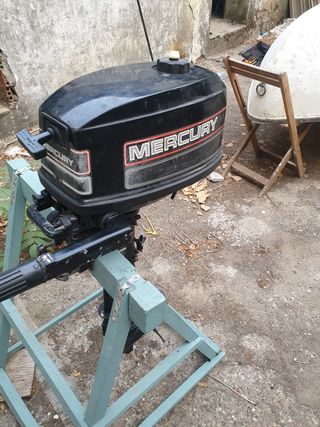 Motor fueraborda Mercury 5cv 2t