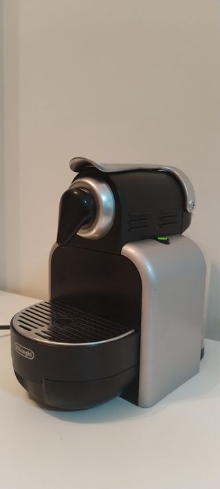 Cafetera Nespresso DeLonghi