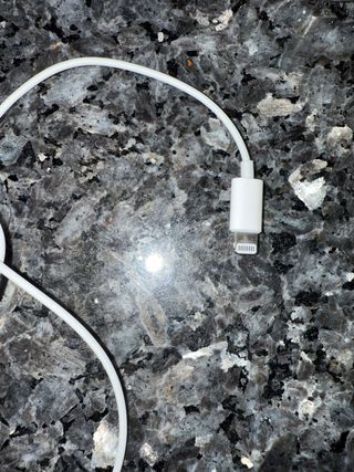 Auriculares Apple con cable - Blancos
