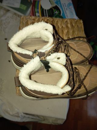 Botas montaña niño talla 37