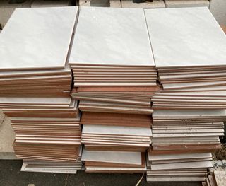 Lote de 180 azulejos aprox. 