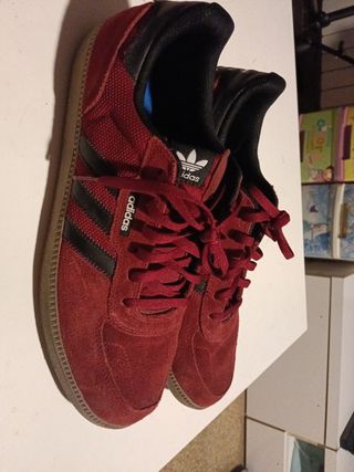 Zapatillas Adidas rojas 48