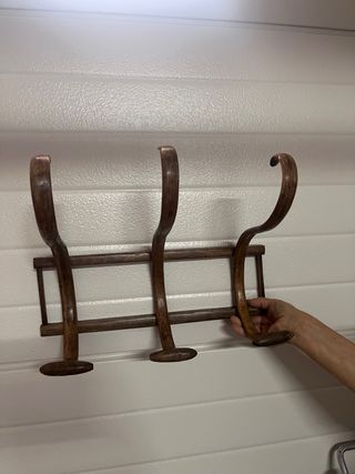 Perchero antiguo de madera - 3 ganchos