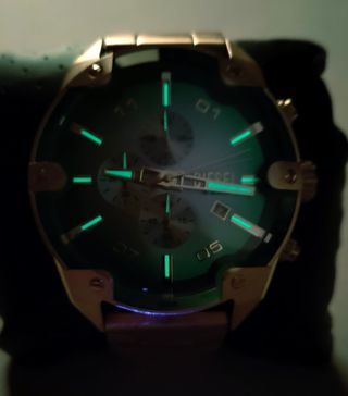 Reloj Diesel Spiked nuevo dorado y verde