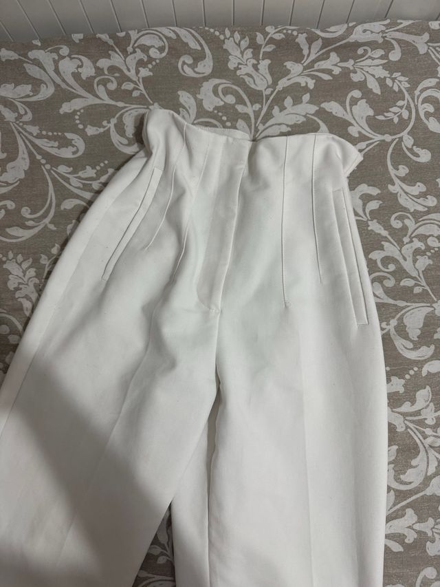 Pantalones vestir pinza - Zara blancos talla XS