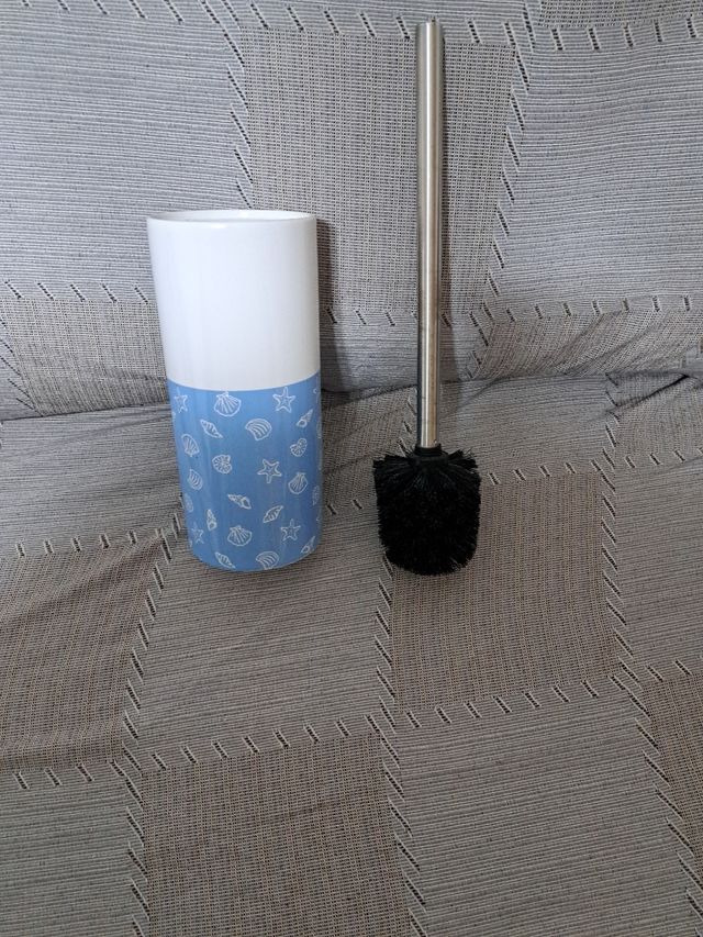 Escobillero cerámico azul y blanco