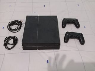 PACCHETTO CONSOLE PS4 + GIOCHI 