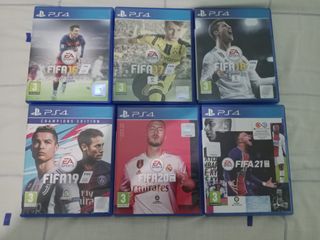 PACCHETTO CONSOLE PS4 + GIOCHI 