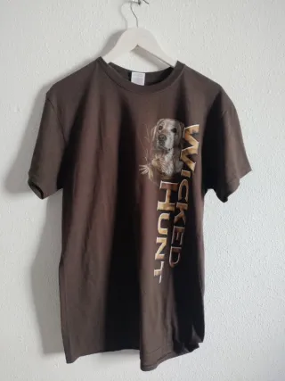 Camiseta Gildan Wicked Hunt M