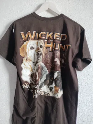 Camiseta Gildan Wicked Hunt M