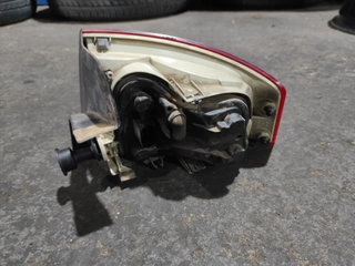Piloto trasero izquierdo 8E5945095 Audi A4 (