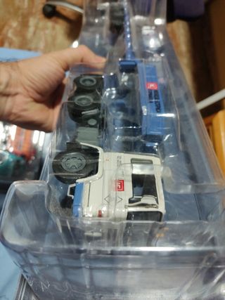 Camiones Pegaso y Sava: Escala 1:43
