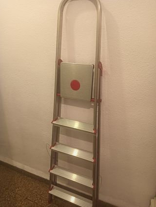Escalera aluminio 5 peldaños NUEVO