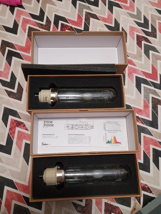 3 Balastros de Cultivo+2 lámparas lec solux