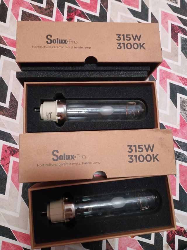 3 Balastros de Cultivo+2 lámparas lec solux