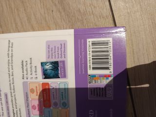 Oxford Read & Imagine: Level 4: Swimming with D...