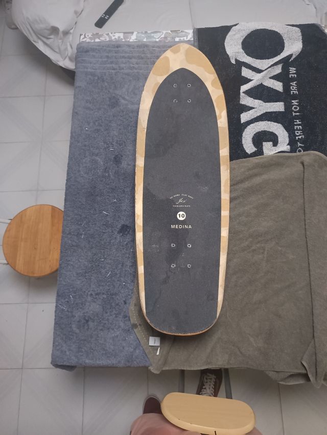 Surfskate yow Medina 10. 33'5.