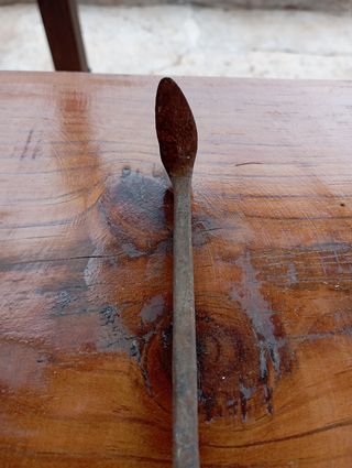 Calzador metálico antiguo