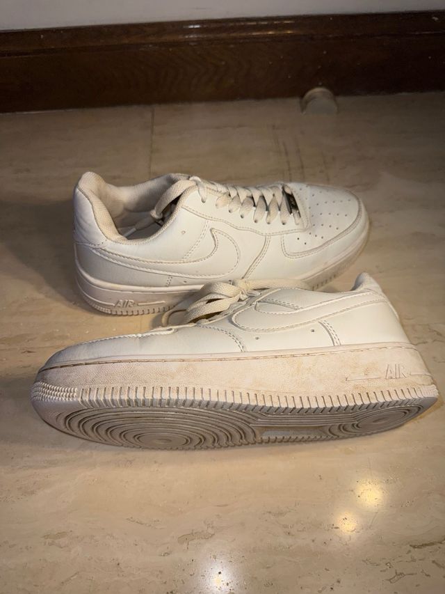 Zapatillas Nike Air Force 1 blancas, T37