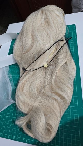 Peluca sintético, oro blanco 28"
